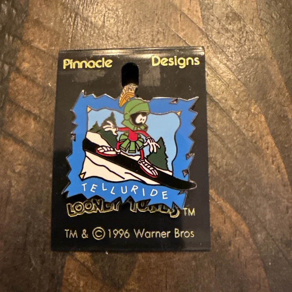 Rare Telluride Looney Toon Marvin Martian Ski‎ Snowboarding Pin Pinnacle 1996